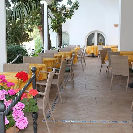 Floridiana Terme מלון