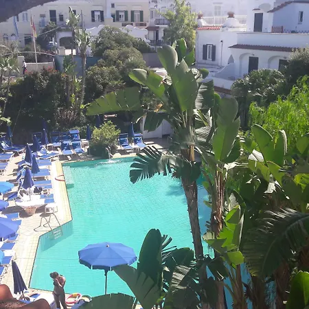 弗拉里蒂尔那泰尔梅酒店 伊斯基亚